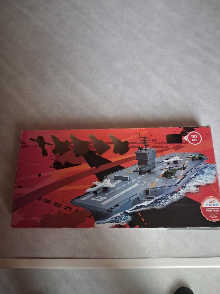 Vliegdekschip, Kinderen en Baby's, Ophalen