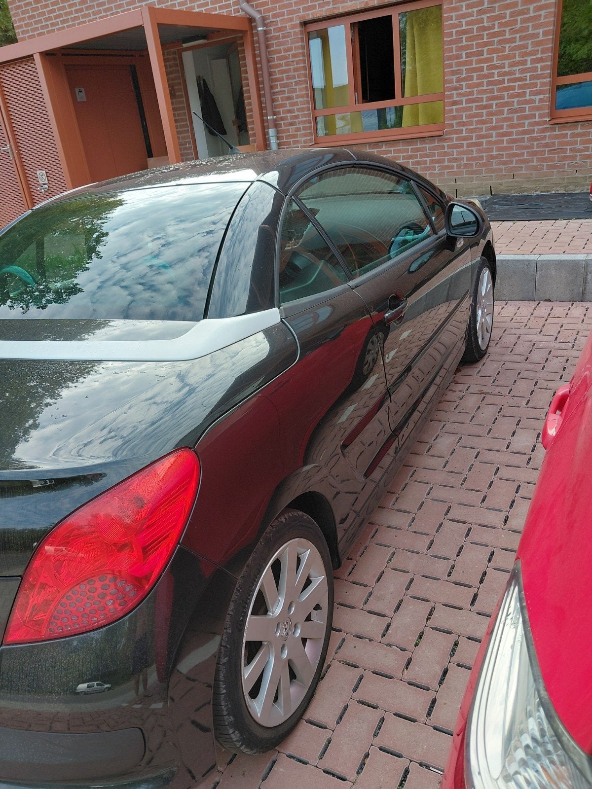 Peugeot 207cc essence  1,6 l, Autos, Volant multifonction, Cabriolet, Boîte manuelle, 2 portes