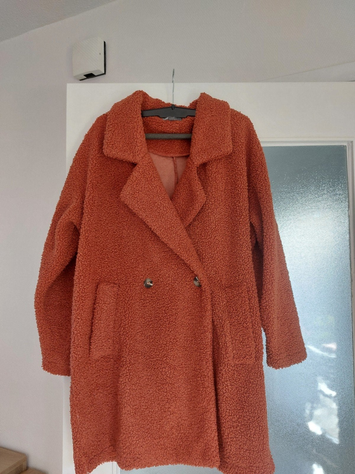 veste bouclettes neuve., Vêtements | Femmes, Enlèvement