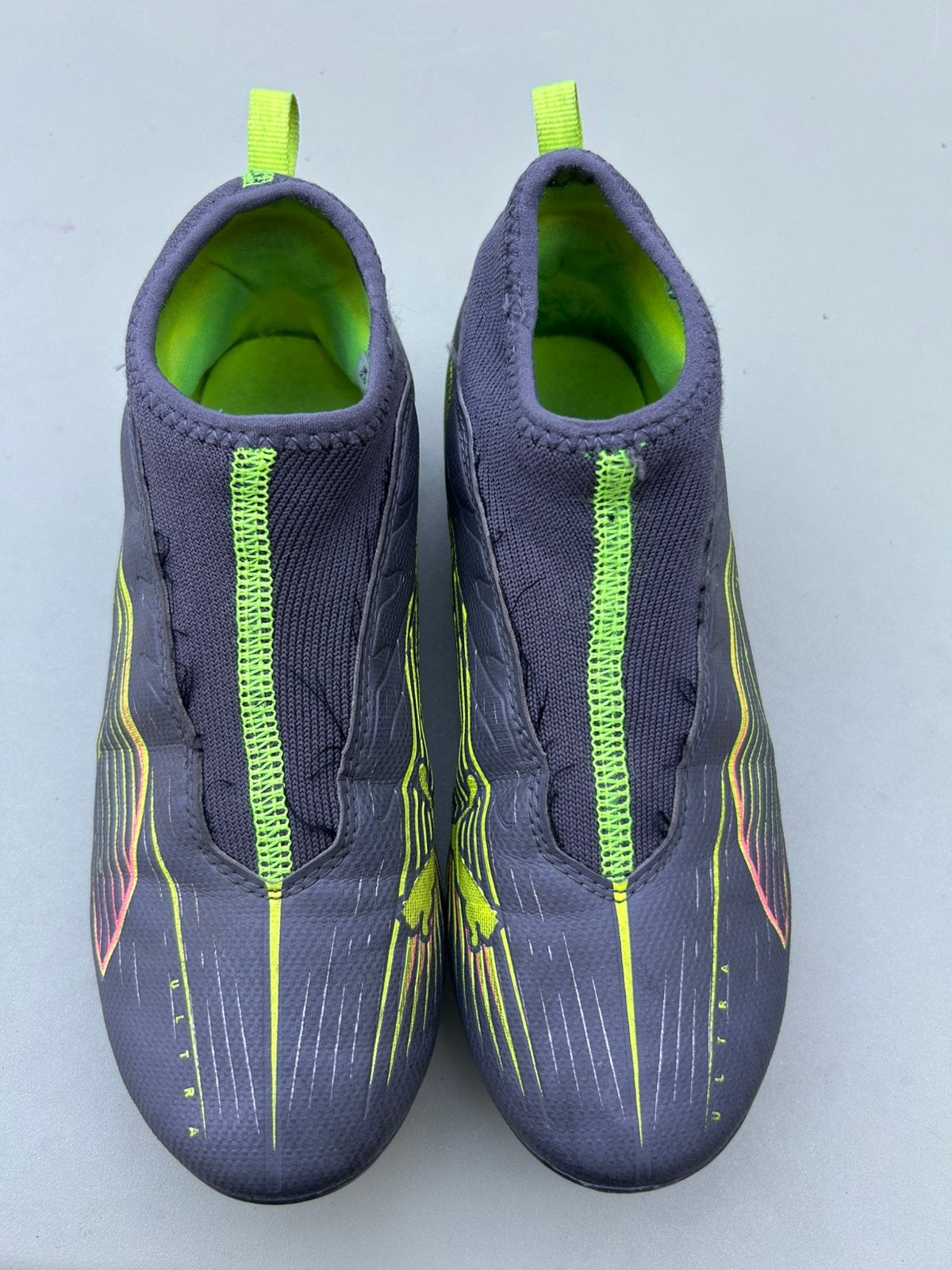 Chaussures / Crampons foot Puma Ultra sans lacets taille 35, Comme neuf, Enlèvement, Chaussures, Taille S