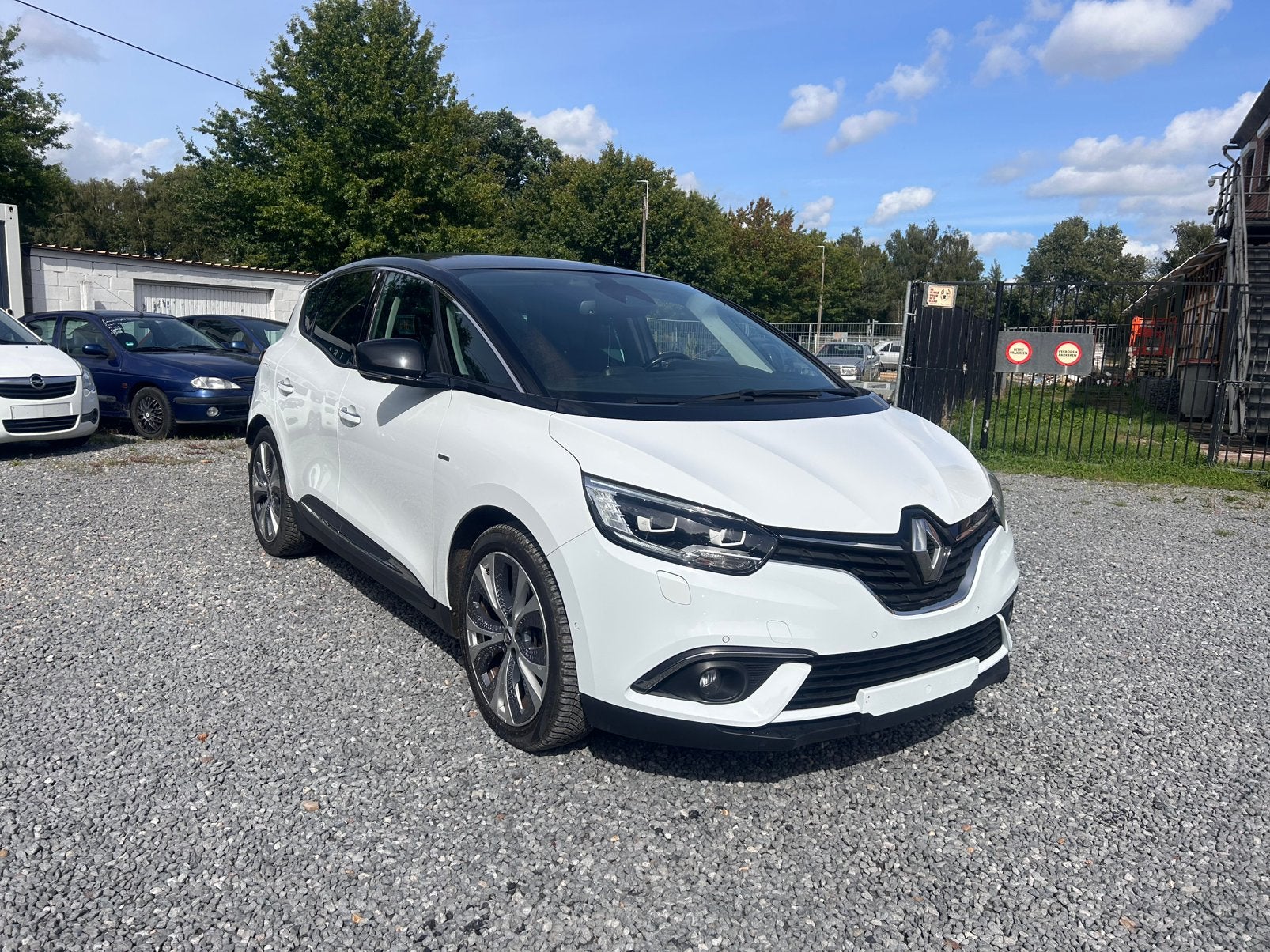 Renault Senic 1.5 diesel à 2018 km 132 000, Autos, Achat, Euro 6, Entreprise, Noir