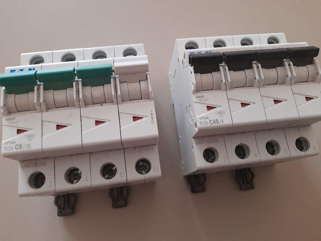 Electriek zekeringen., Doe-het-zelf en Bouw, Elektriciteit en Kabels, Ophalen, Nieuw, Overige typen