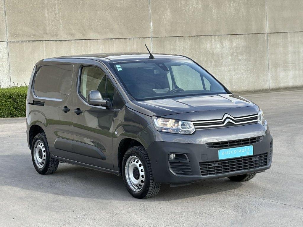 Citroen Berlingo 2021 AUTOMAAT 99230km, Auto's, Citroën, Automaat, Euro 6, Diesel, Grijs
