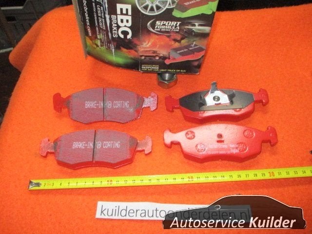 Remblokken voorzijde TVR    EBC Red Stuff DP3605/2C  88GX2K0, Neuf, -, Autres marques automobiles, -