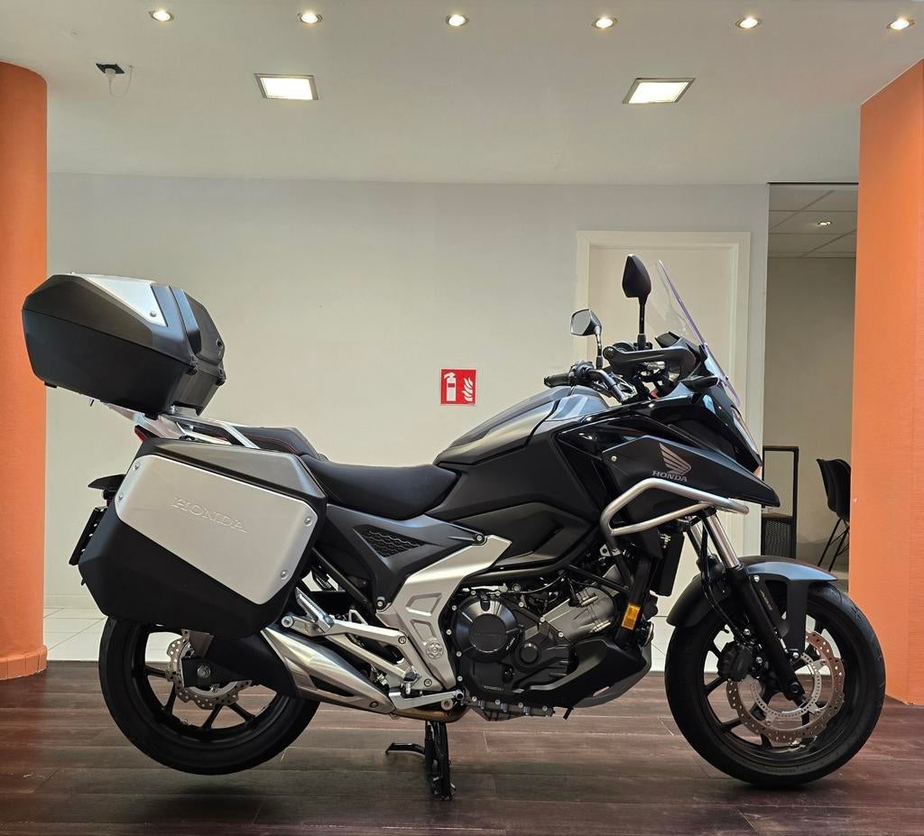 Honda NC750X**2025**1.557 km**Garantie, Motoren, Motoren | Honda, Bedrijf, Toermotor, ABS, Ophalen
