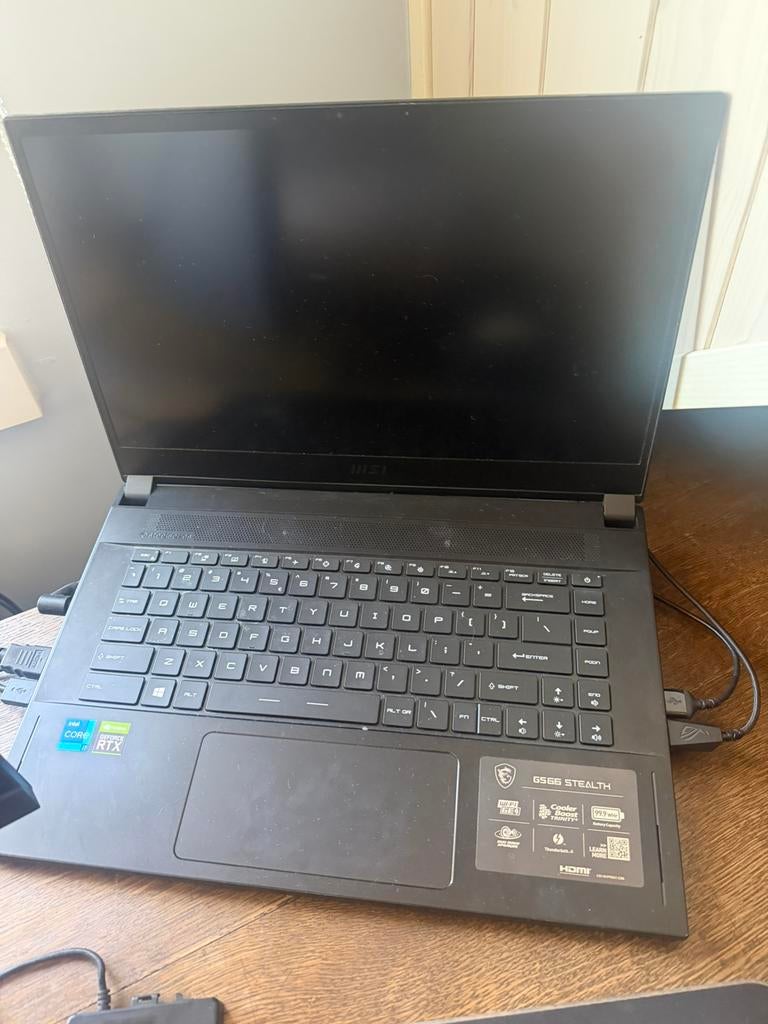Msi laptop tekoop, Computers en Software, Ophalen, Zo goed als nieuw