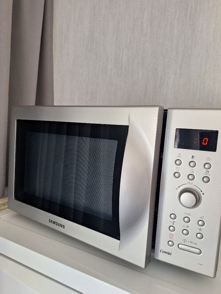 Micro-ondes, Electroménager, Micro-ondes, Enlèvement, Utilisé, Micro-ondes, Plaque tournante