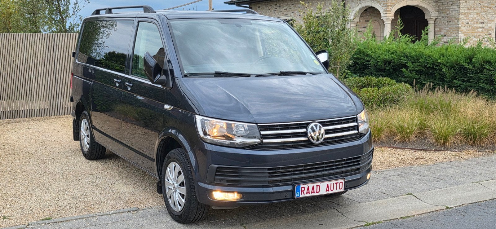 Volkswagen T6 caravelle _ 2.0 _ 110KW _ 6 ZITPLAATSEN _ UTIL, Auto's, Voorwielaandrijving, 1998 cc, 4 cilinders, Blauw
