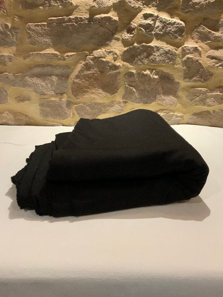 Coupe de tissus coton noir 135 cm x 1040 cm, Neuf, Coton, Noir, 200 cm ou plus