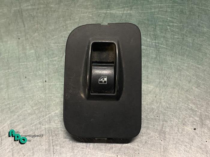Commutateur vitre électrique d'un Fiat Fiorino (Fiorino 08-, -, 3 mois de garantie, Utilisé, Fiat