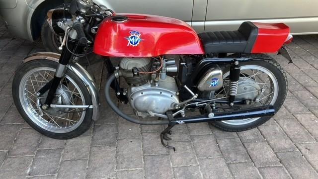 MV Agusta 250 CC bouwjaar 1968, Motoren, 2 cilinders, Gebruikt, Sport, Particulier