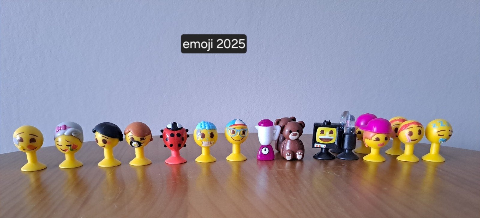 Emoji 2025, 2024,.2023, 2022, 2021 en andere stikeezzz, Verzamelen, Aldi, Ophalen of Verzenden