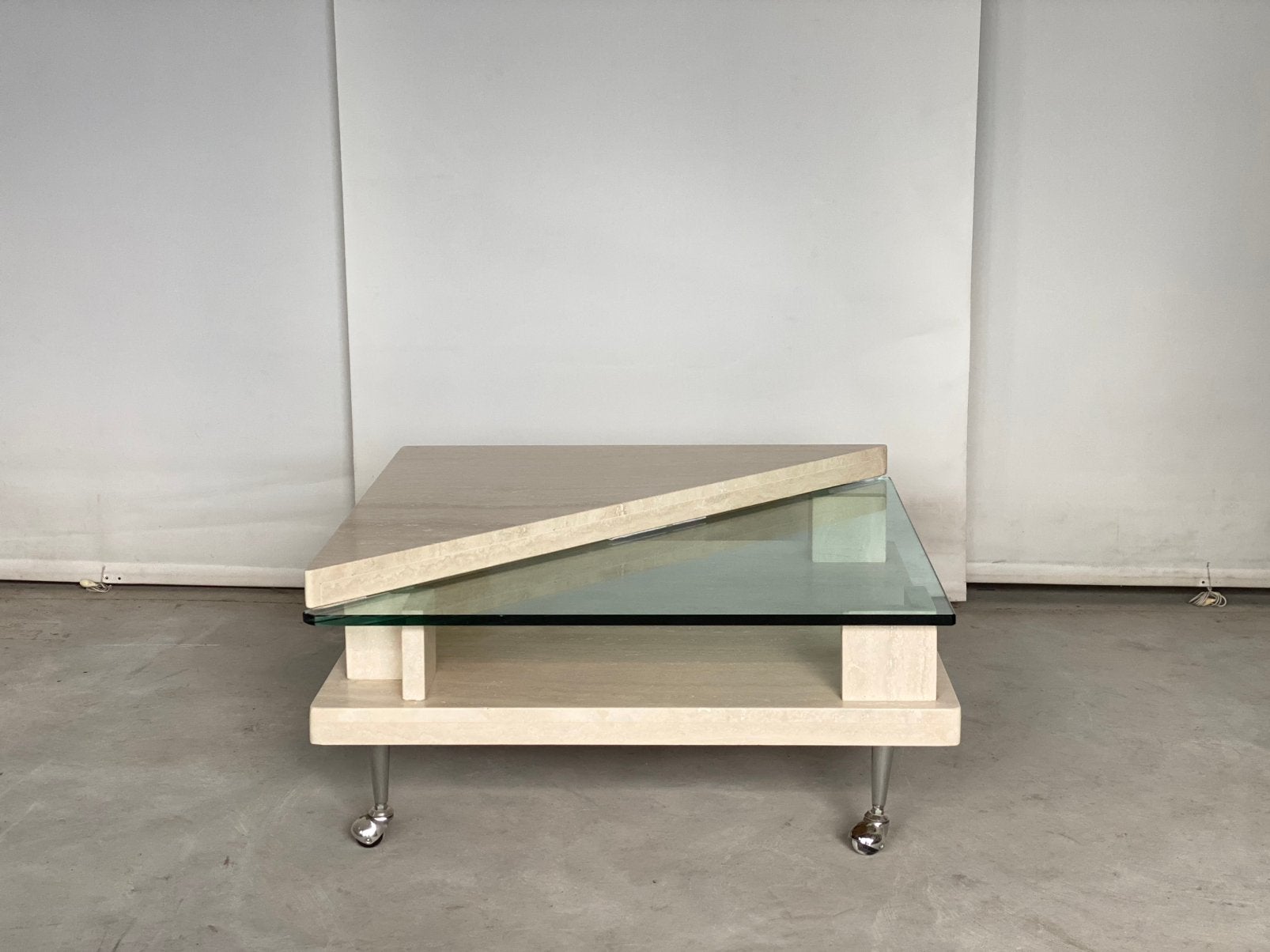 Vintage travertine coffeetable, Ophalen