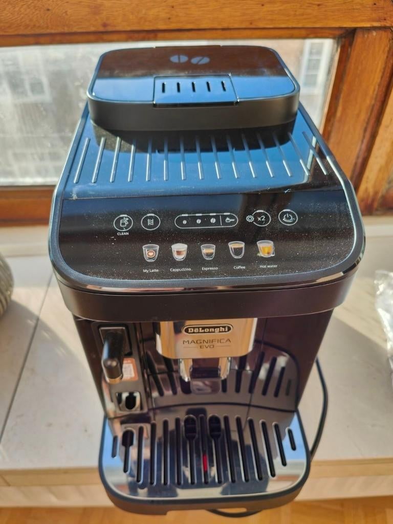De’Longhi Magnifica EVO ECAM290.61B nieuwstaat, Elektronische apparatuur, Koffiezetapparaten, Zo goed als nieuw, Koffiebonen, Espresso apparaat