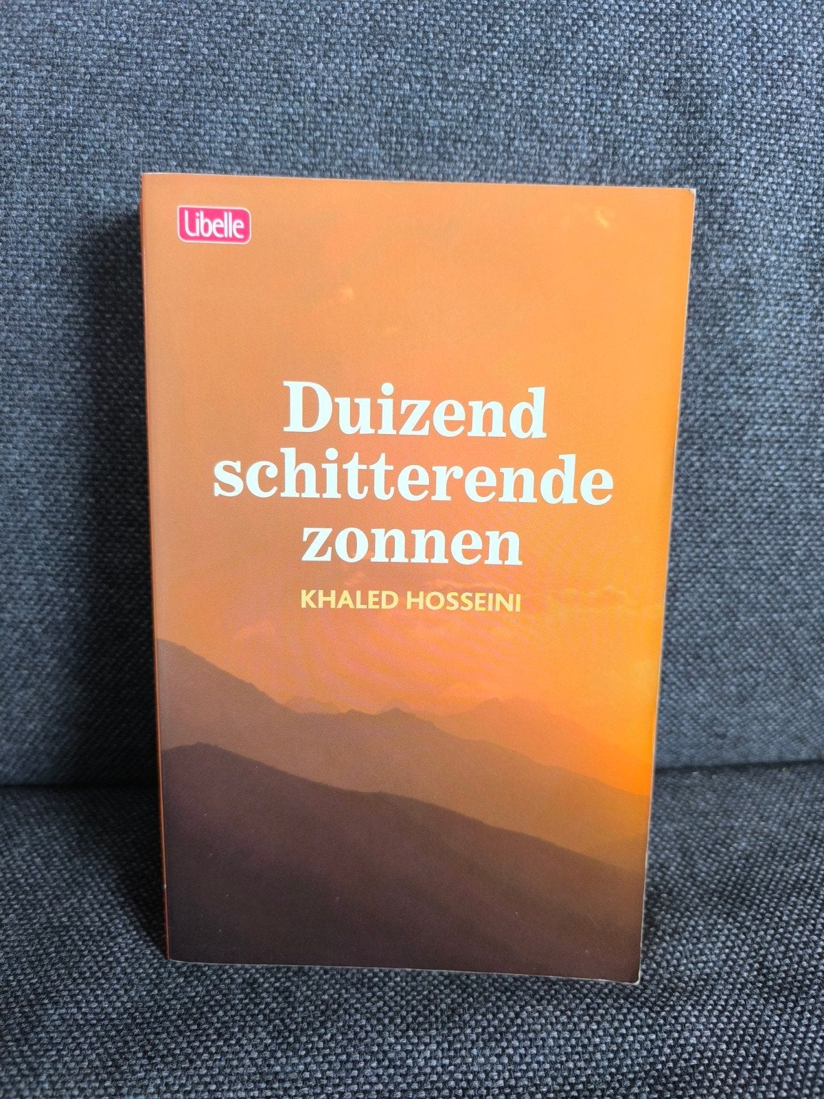 Duizend schitterende zonnen (Khaled Hosseini), Boeken, Ophalen, Zo goed als nieuw, Khaled Hosseini, Wereld overig