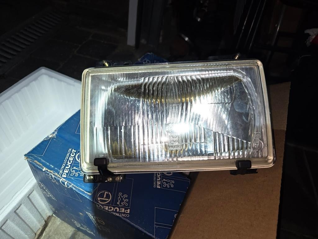 Peugeot 604 H4 koplamp links voor NIEUW 6210.84, Ophalen of Verzenden, Nieuw, Peugeot