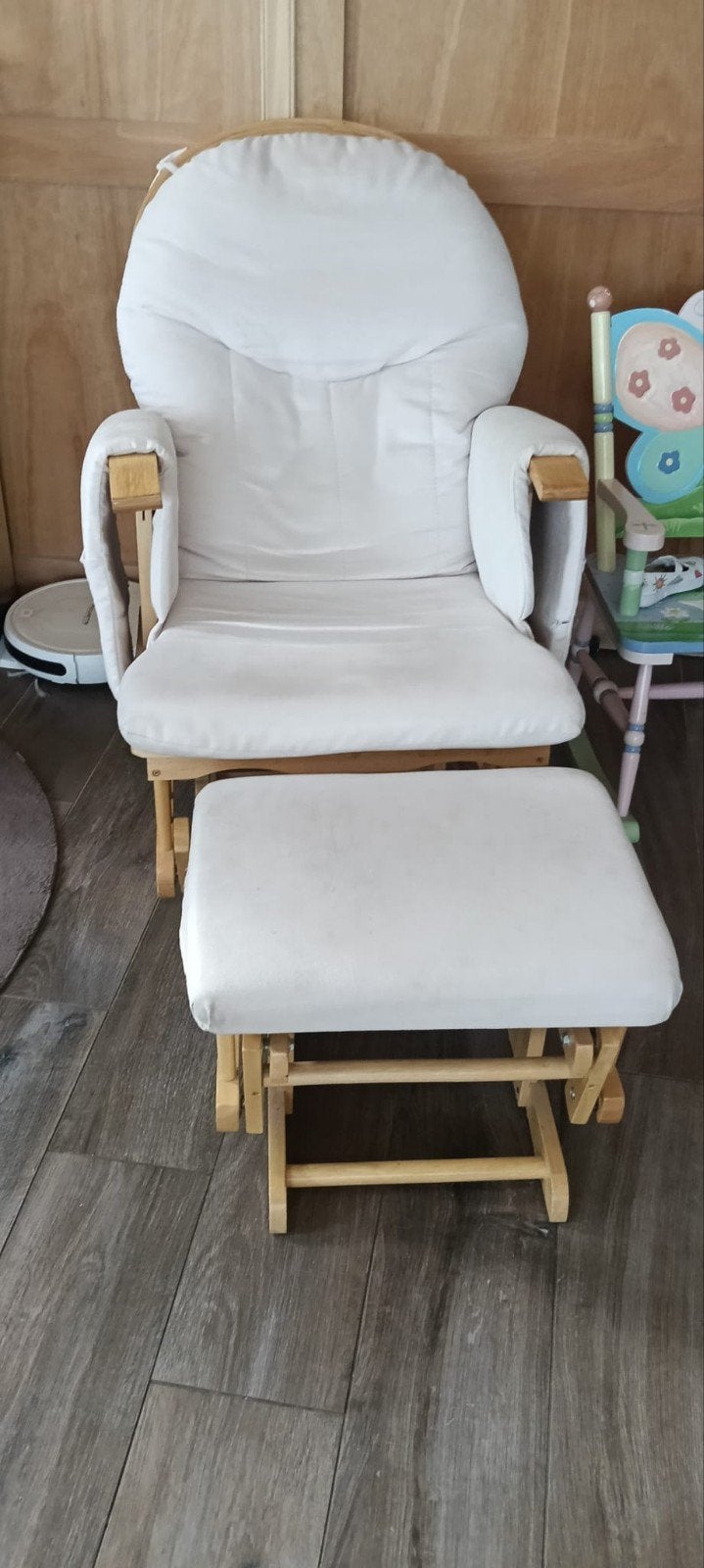 fauteuil d'allaitement a bascule de la marque HABEBE, Enlèvement, Utilisé, Bois
