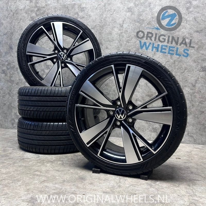 18 inch originele Bakersfield velgen + zomerbanden VW Golf 8, Auto-onderdelen, 18 inch, Gebruikt, -, -