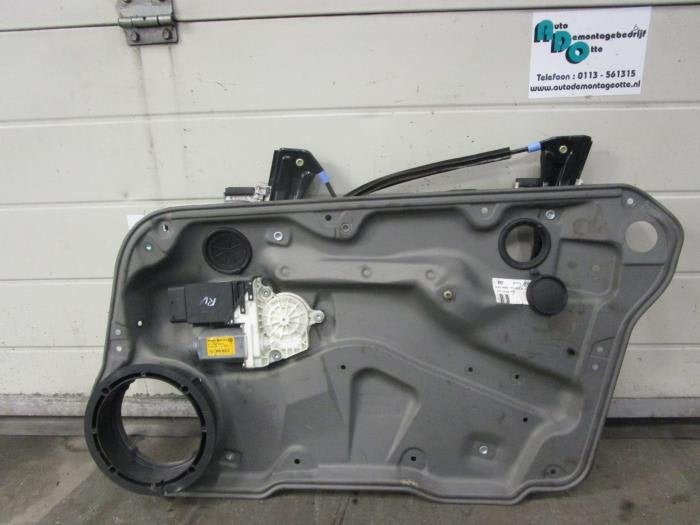 Ruitmechaniek 4Deurs rechts-voor van een Volkswagen Bora (Bo, Gebruikt, -, Volkswagen, -