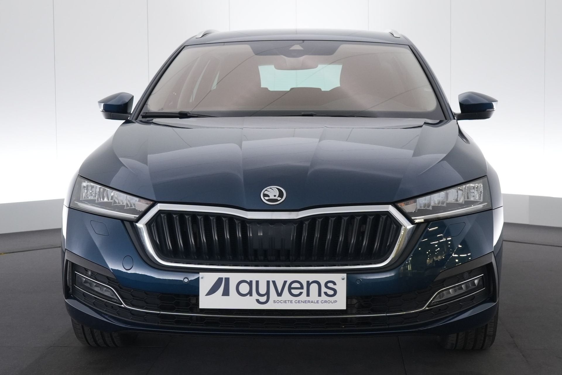 (2CKX029) SKODA OCTAVIA COMBI, Auto's, Stof, Gebruikt, Blauw, Plug-in hybride