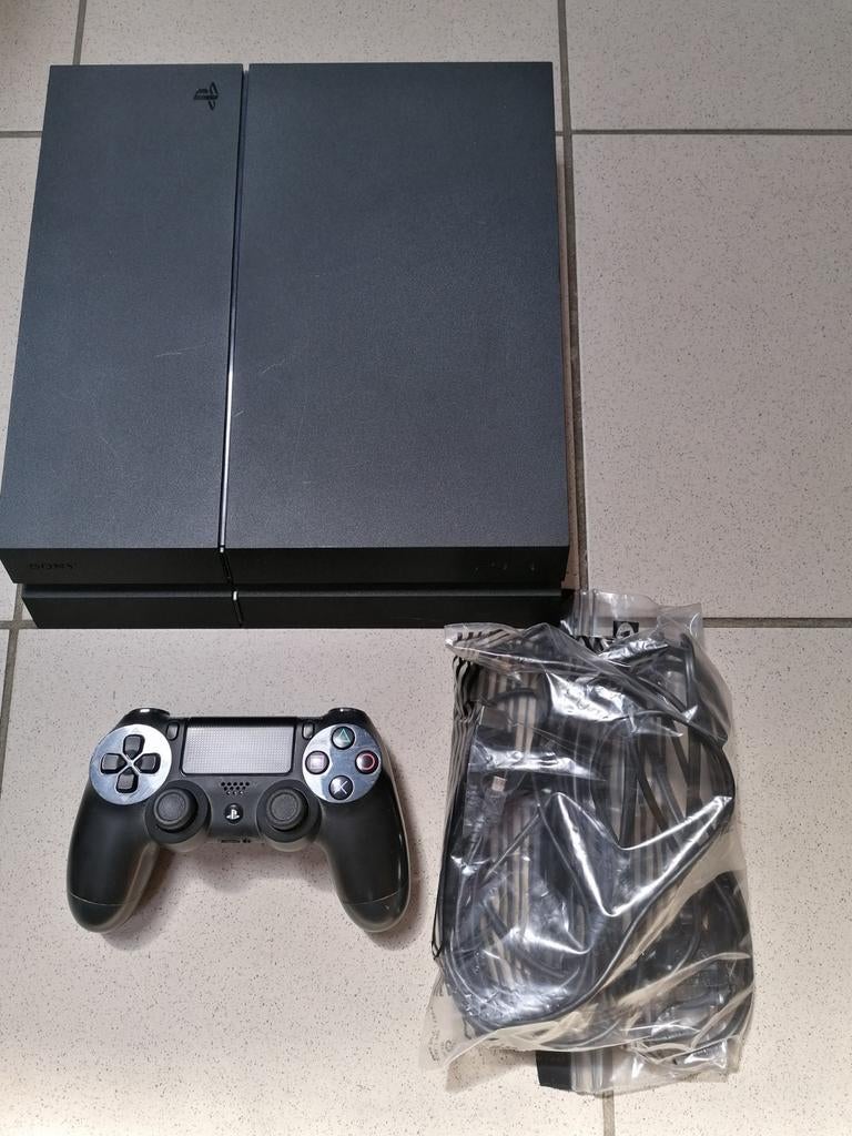 Sony PS4 fonctionne parfaitement, Enlèvement ou Envoi, Comme neuf, Avec 1 manette