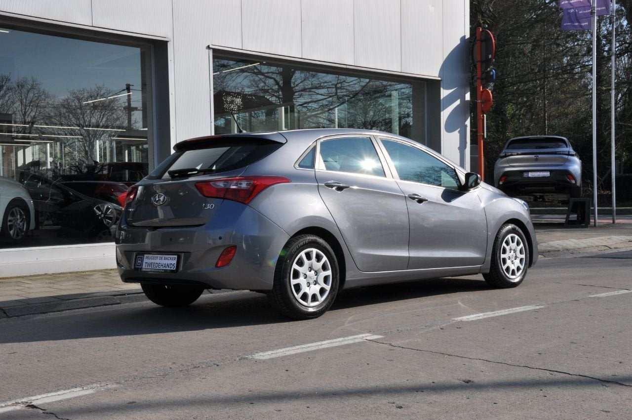 Hyundai i30 I30 * AIRCO * PDC *, Autos, Hyundai, Achat, Entreprise, Boîte manuelle, 5 portes