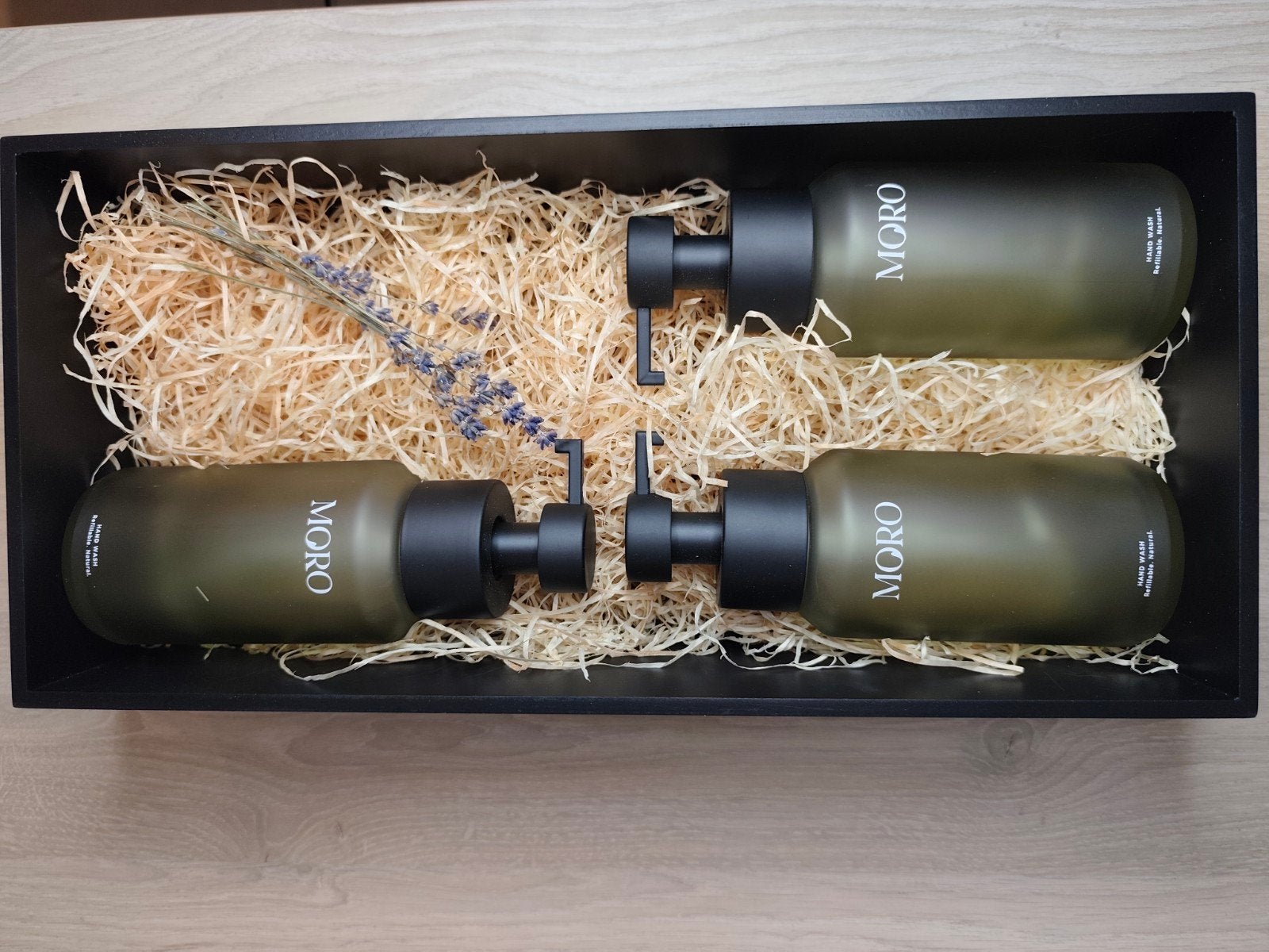03 Distributeurs de savon luxe marque MORO, Envoi