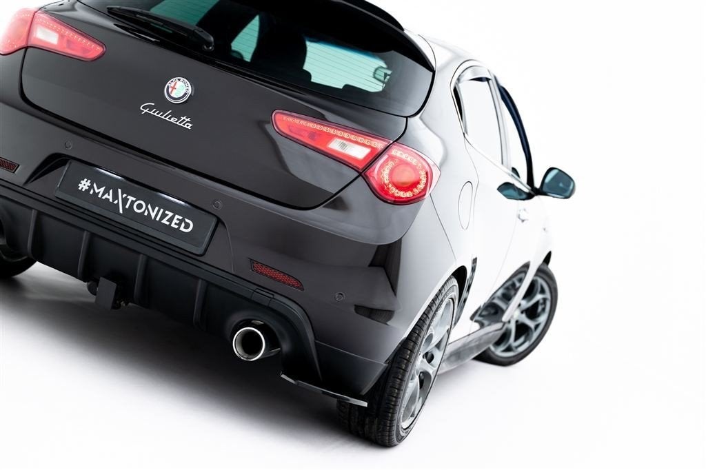 Maxton Design Alfa Romeo Giulietta Zender Rear Side Splitter, Envoi