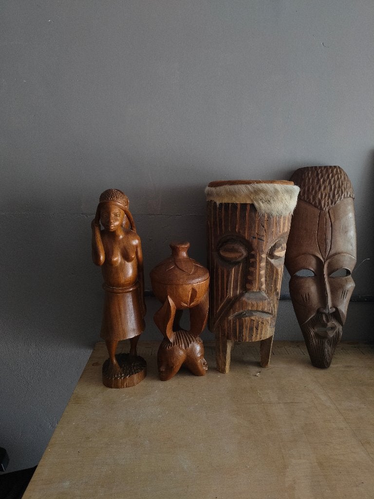 Afrikaanse beelden komt rechtstreeks uit Afrika zelf ., Antiek en Kunst, Ophalen, Art deco, Handgemaakt, 20 - 50 cm