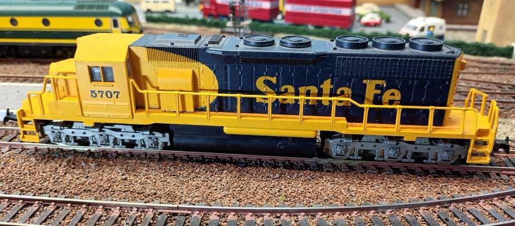 locomotive américaine Santa Fe 5707, Verzenden, Zo goed als nieuw, Analoog, Gelijkstroom
