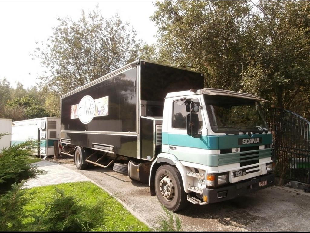 Magasin container AVEC ou SANS camion Scania FAIRE OFFRE !!!