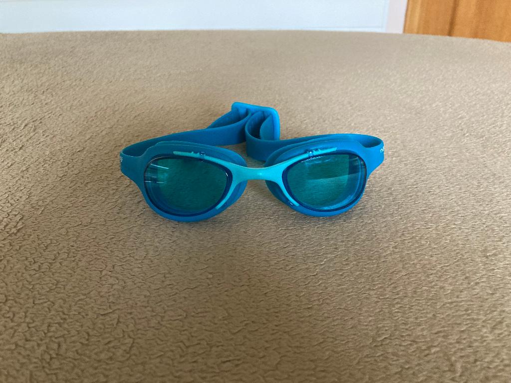 Turquoise zwembril voor kinderen, merk : Nabaiji, Kinderen en Baby's, Kinderkleding | Kinder-zwemkleding, Nabaiji, Zwemschoenen