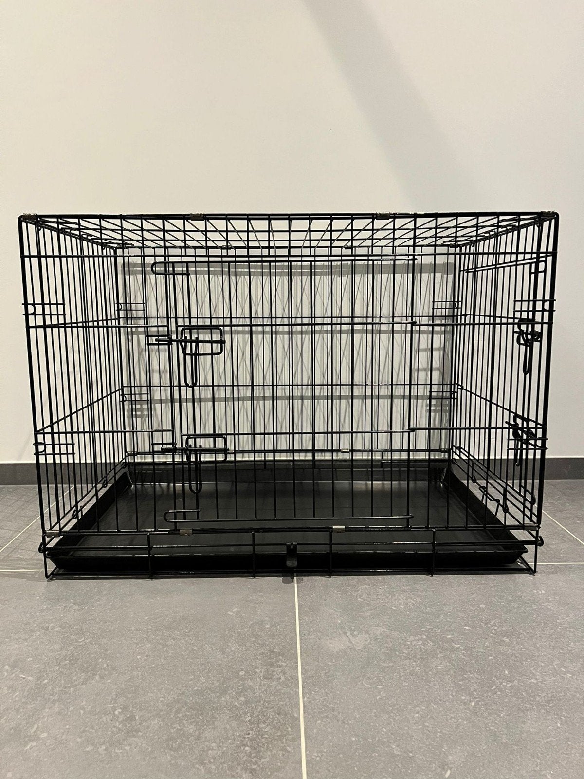 Bench met hoes . 92cm  x 60 cmx 65cm., Animaux & Accessoires, Caisses pour chiens, Enlèvement ou Envoi