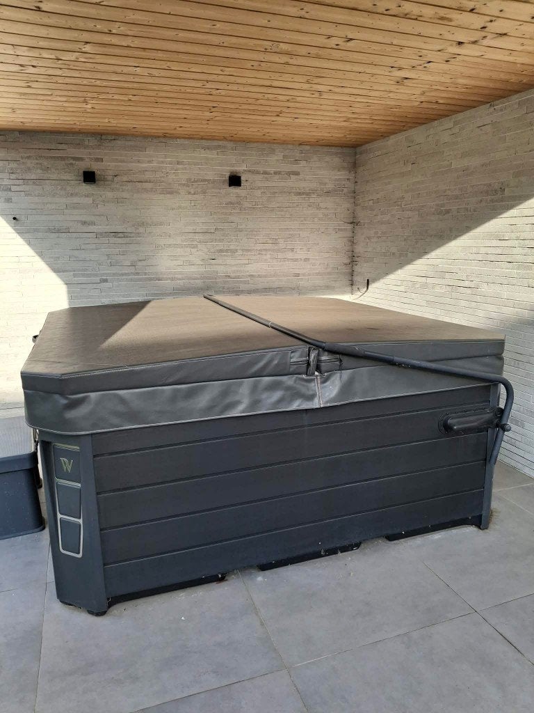 Jacuzzi, Tuin en Terras, Bubbelbaden en Hottubs, Ophalen, Zo goed als nieuw, Trap, Vast