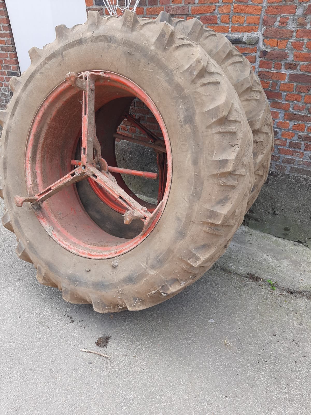 Dubbellucht banden Fendt farmer 300 of gelijkaardig, Ophalen