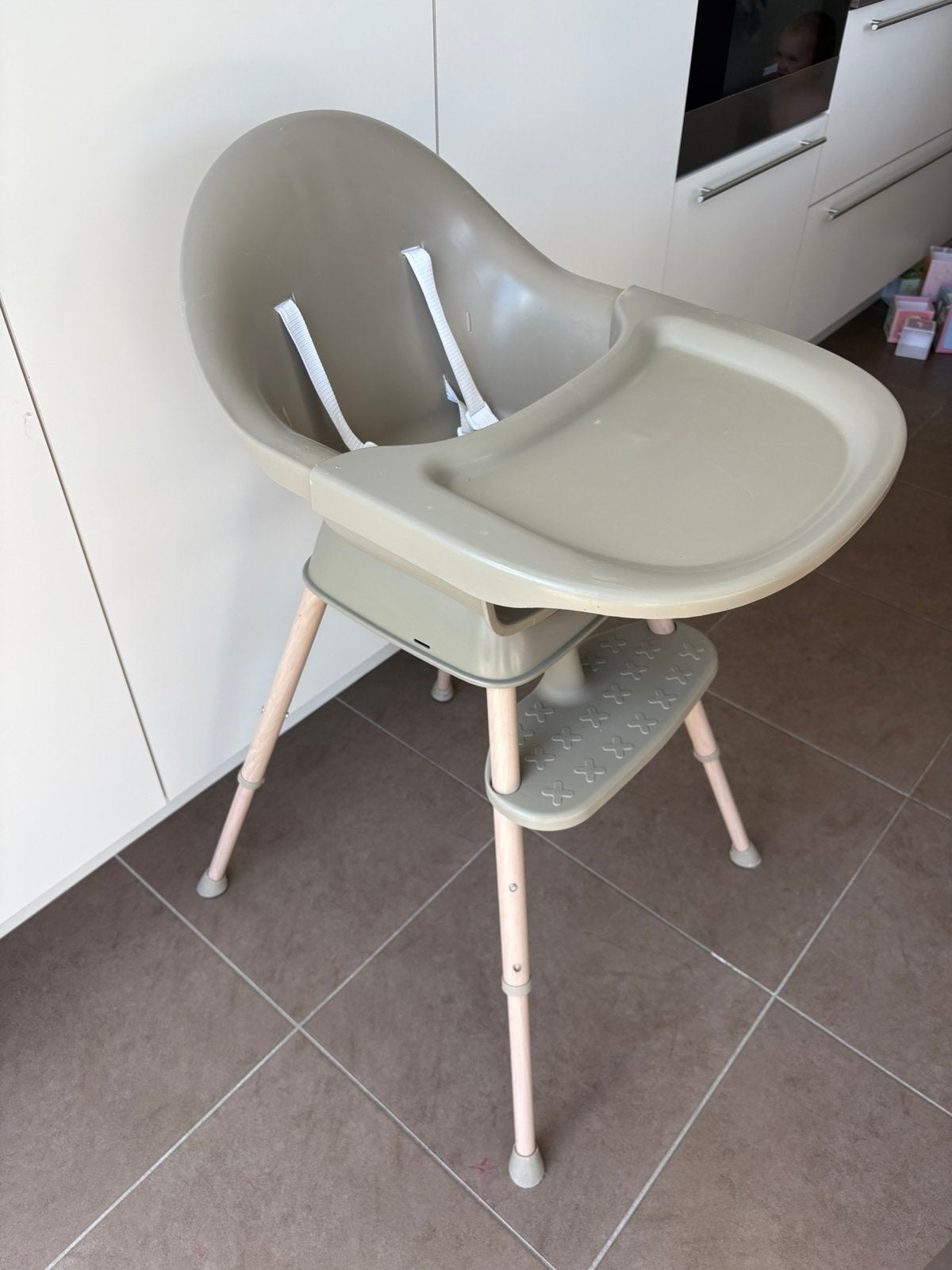 Eetstoel quax, Kinderen en Baby's, Kinderstoelen, Ophalen, Zo goed als nieuw