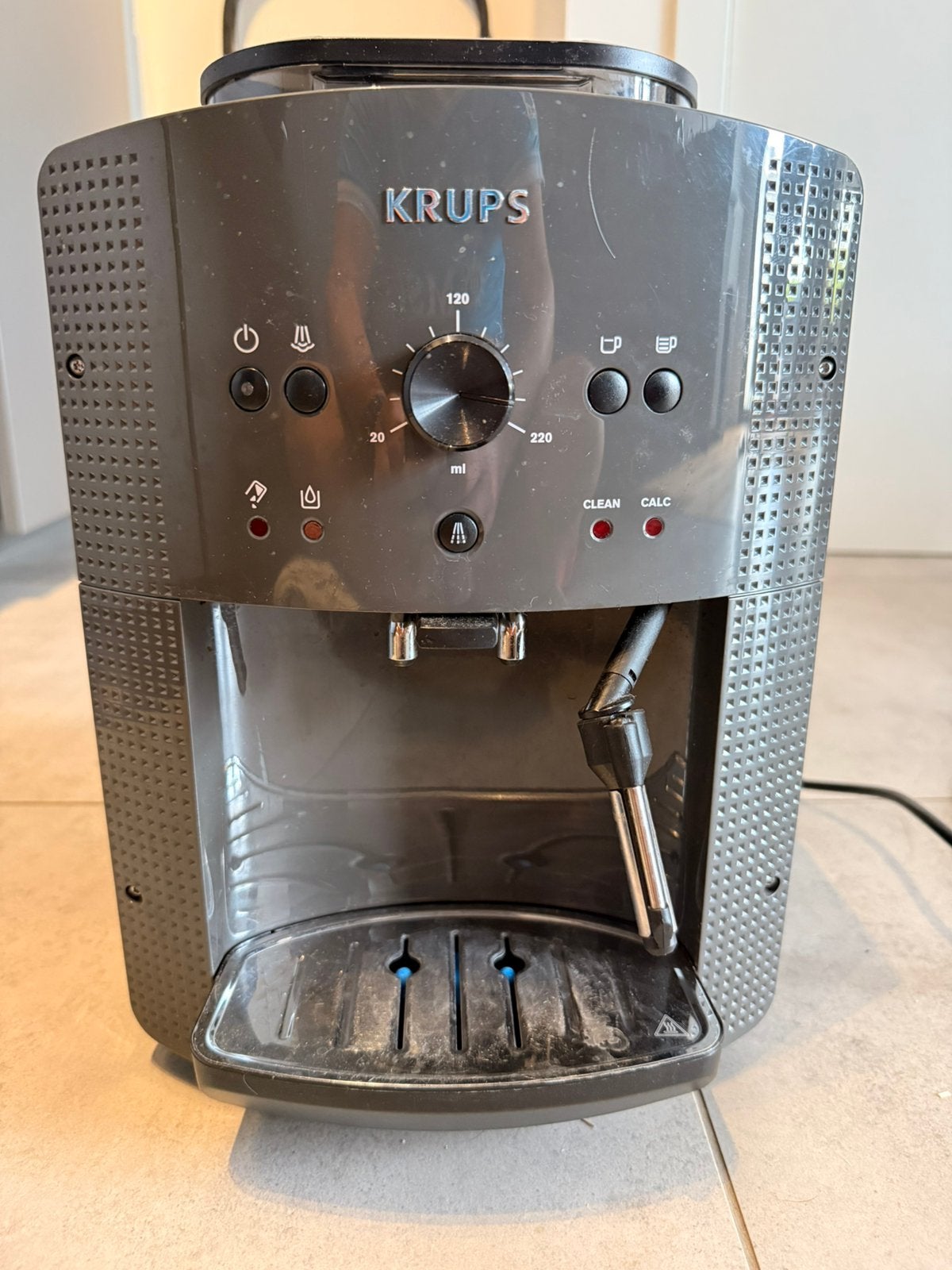 Krups volautomatische koffiemachine, Ophalen, Gebruikt, Espresso apparaat, Koffiebonen