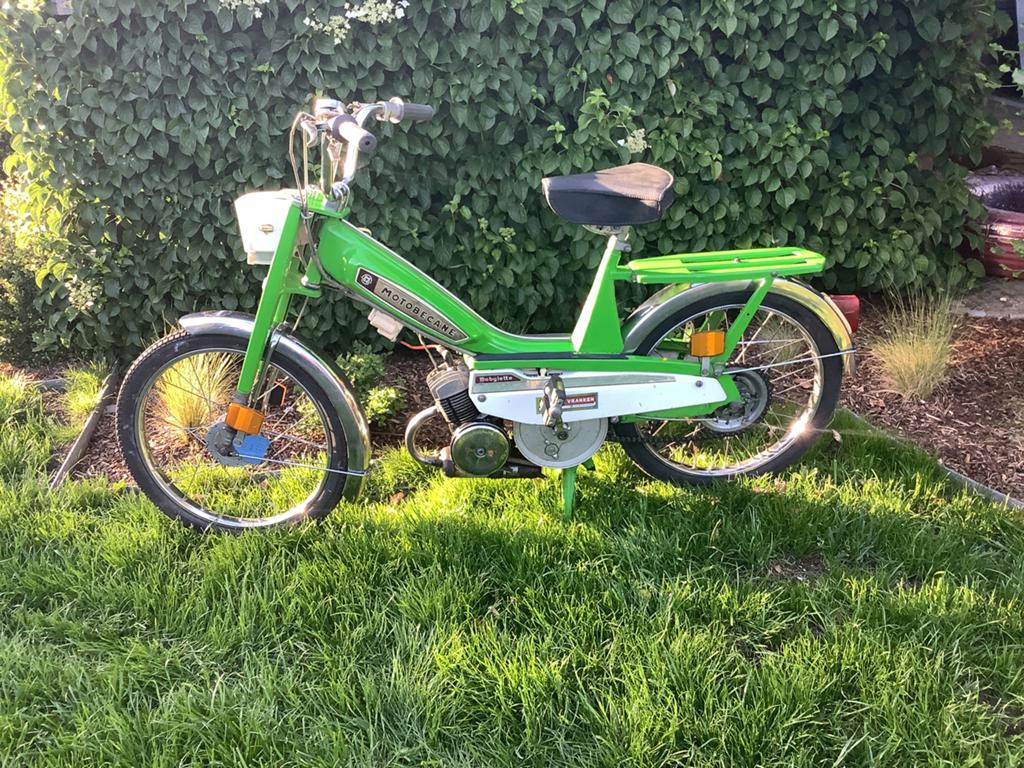 Mobylette groen, Ophalen