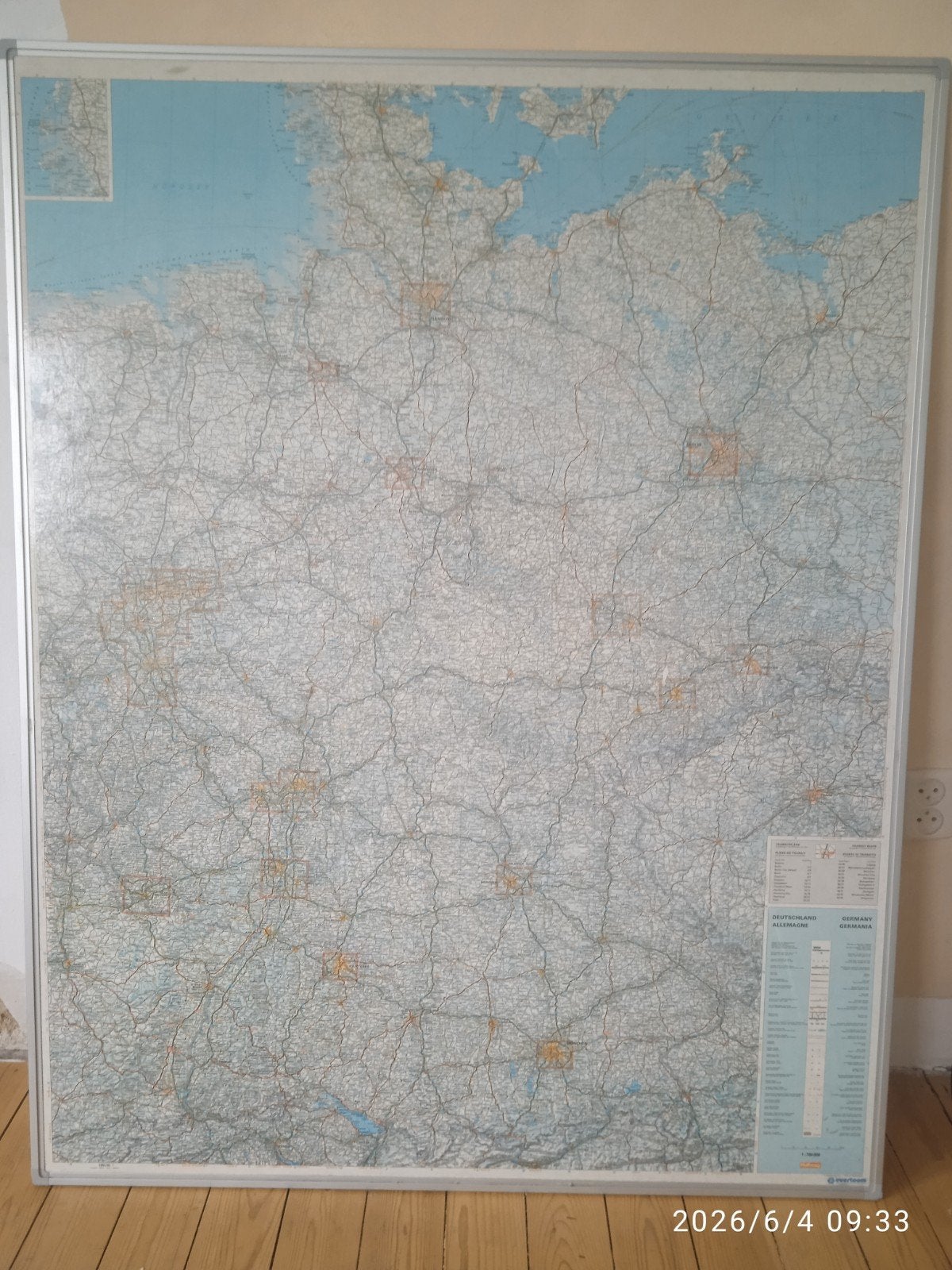 Aimant métallique pour tableau de notes avec carte de l'Alle, Maison & Meubles, Enlèvement, Comme neuf, Autres types