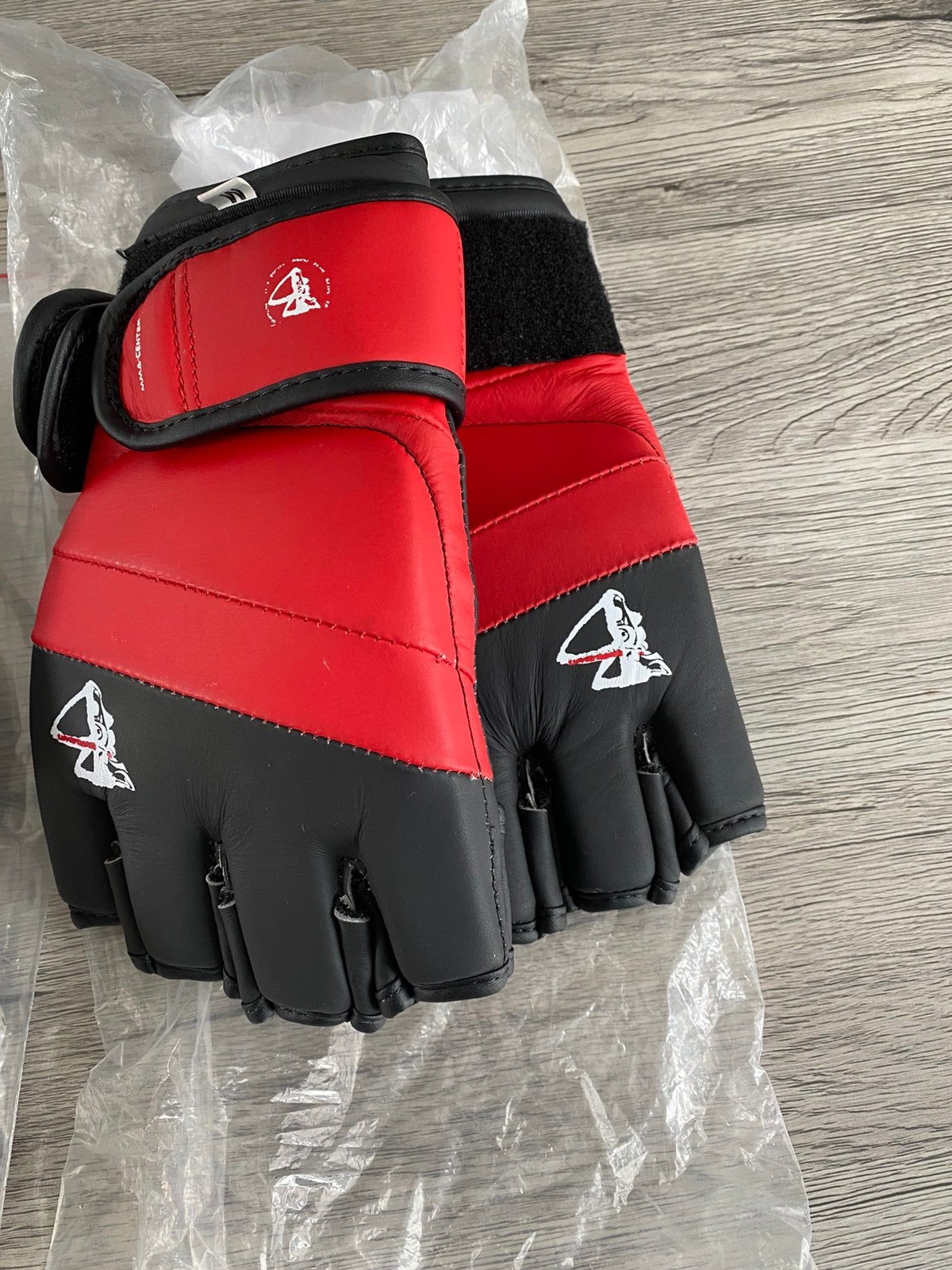 MMA handschoenen scheenlappen, Sport en Fitness, Vechtsporten en Zelfverdediging, Ophalen, Zo goed als nieuw
