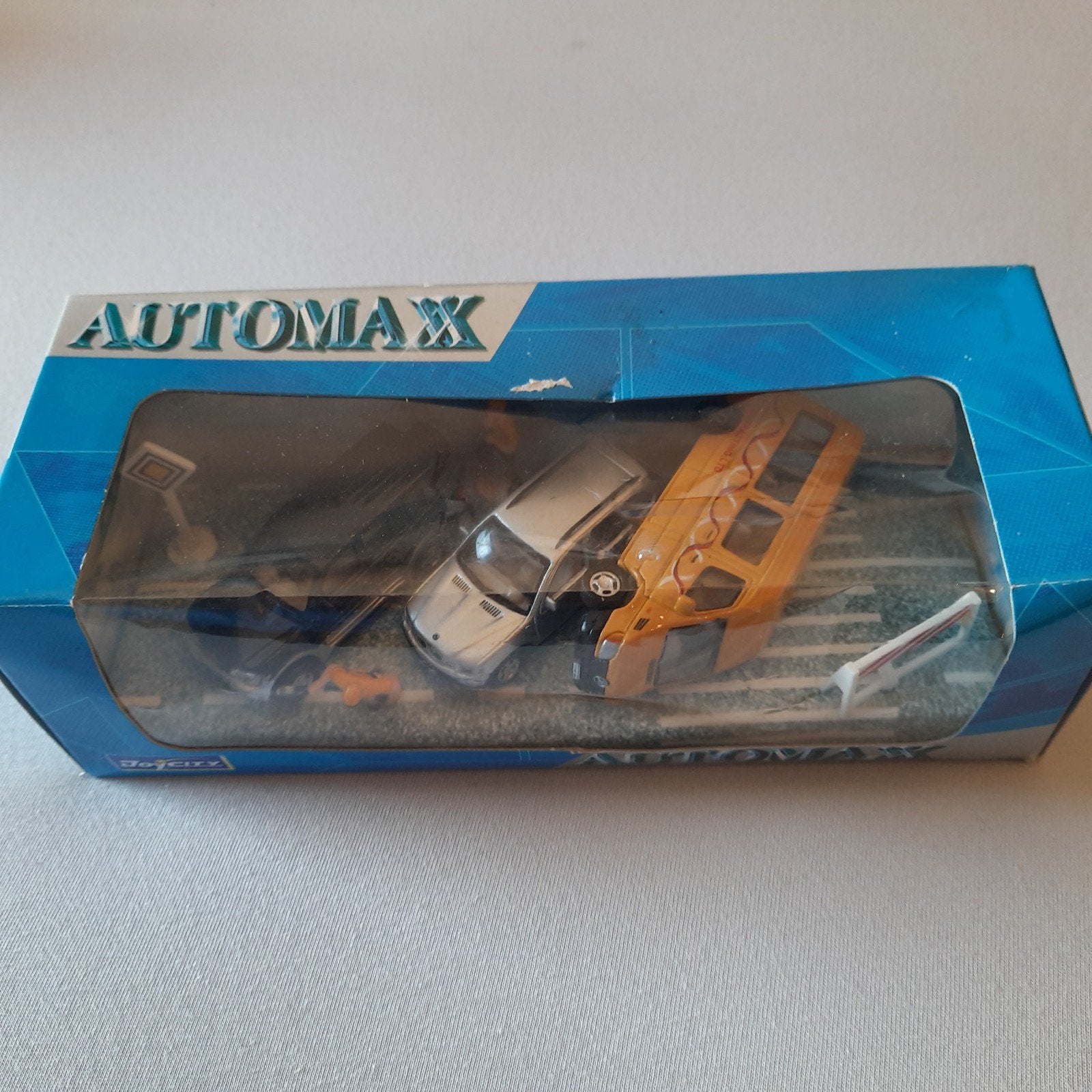 AUTOMAXX-JOY CITY* 1:72 *SET DE 3 VOITURES+FIGURINES *NOUVEL, Enlèvement, Neuf, Voiture, Autres marques