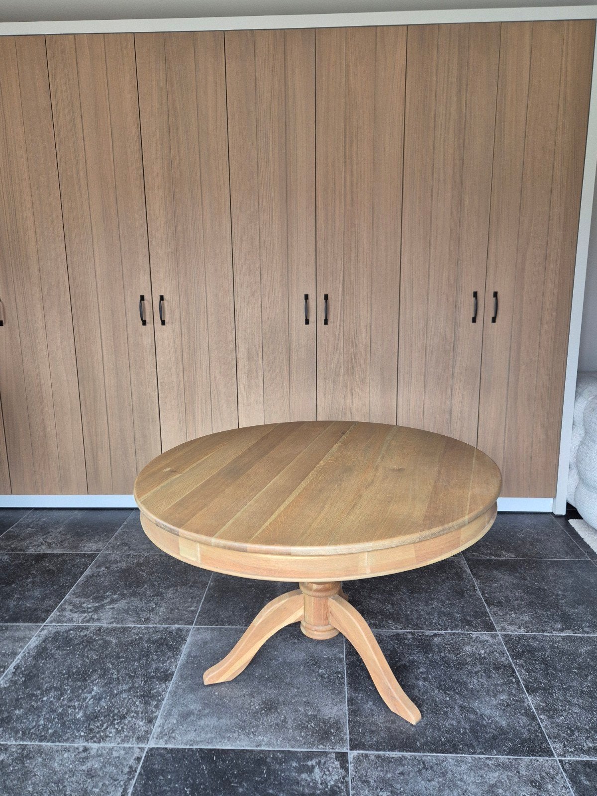 Eiken ronde tafel, Huis en Inrichting, Tafels | Salontafels, Ophalen