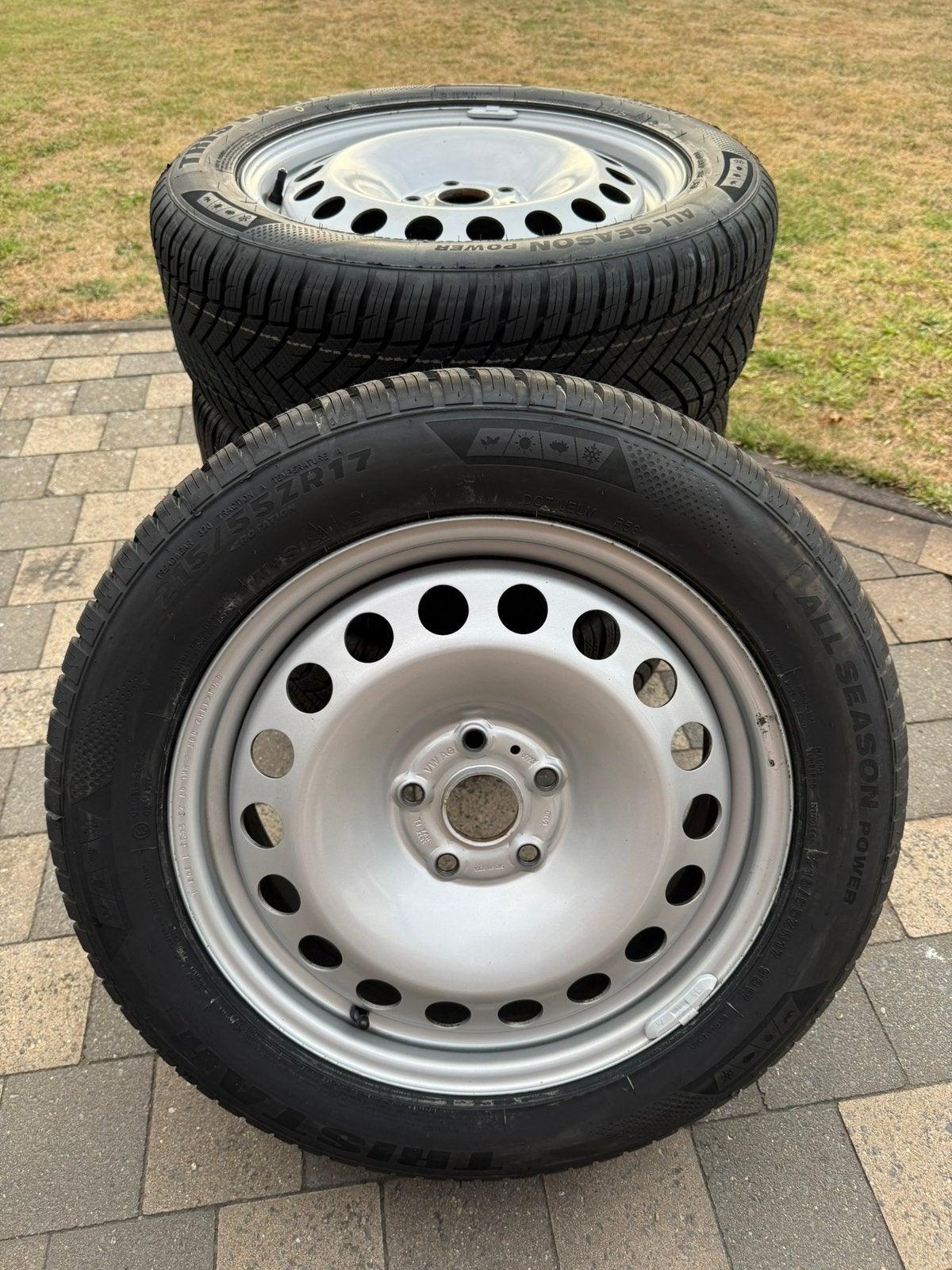 NIEUWE VW CADDY 215/55/R17 ALL-SEASON & WINTERBANDEN, Auto-onderdelen, Banden en Velgen, Ophalen, 215 mm, Banden en Velgen, Nieuw