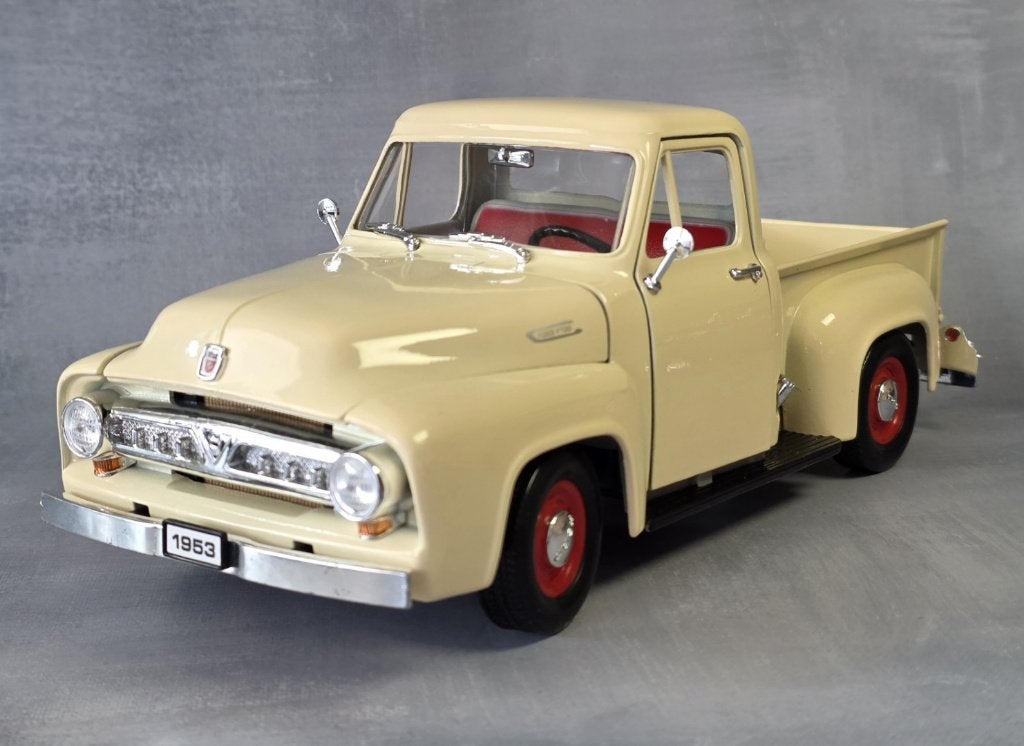 Road Tough 1/18 - Camionnette Ford F-100 1953, Hobby & Loisirs créatifs, Enlèvement ou Envoi, Comme neuf, Voiture, Autres marques