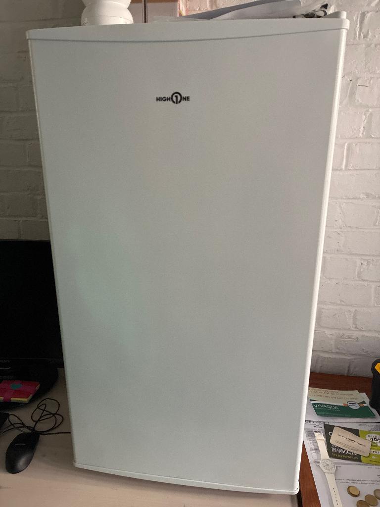 Réfrigérateur congélateur HighOne, Neuf, Moins de 60 cm, Congélateur, 85 à 120 cm