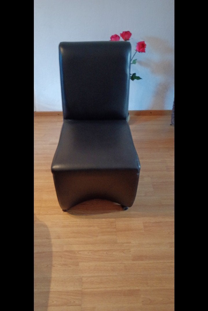 Zes comfortabele eetkamerstoelen, Huis en Inrichting, Stoelen, Ophalen, Zwart