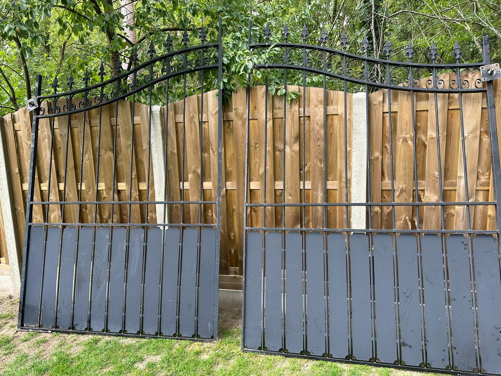 Smeedijzer poort, Enlèvement, Comme neuf