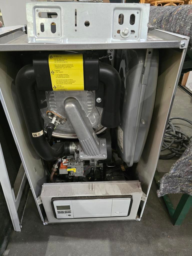 Vaillant condensatieketel 1 jaar gebruikt, Doe-het-zelf en Bouw, Ophalen