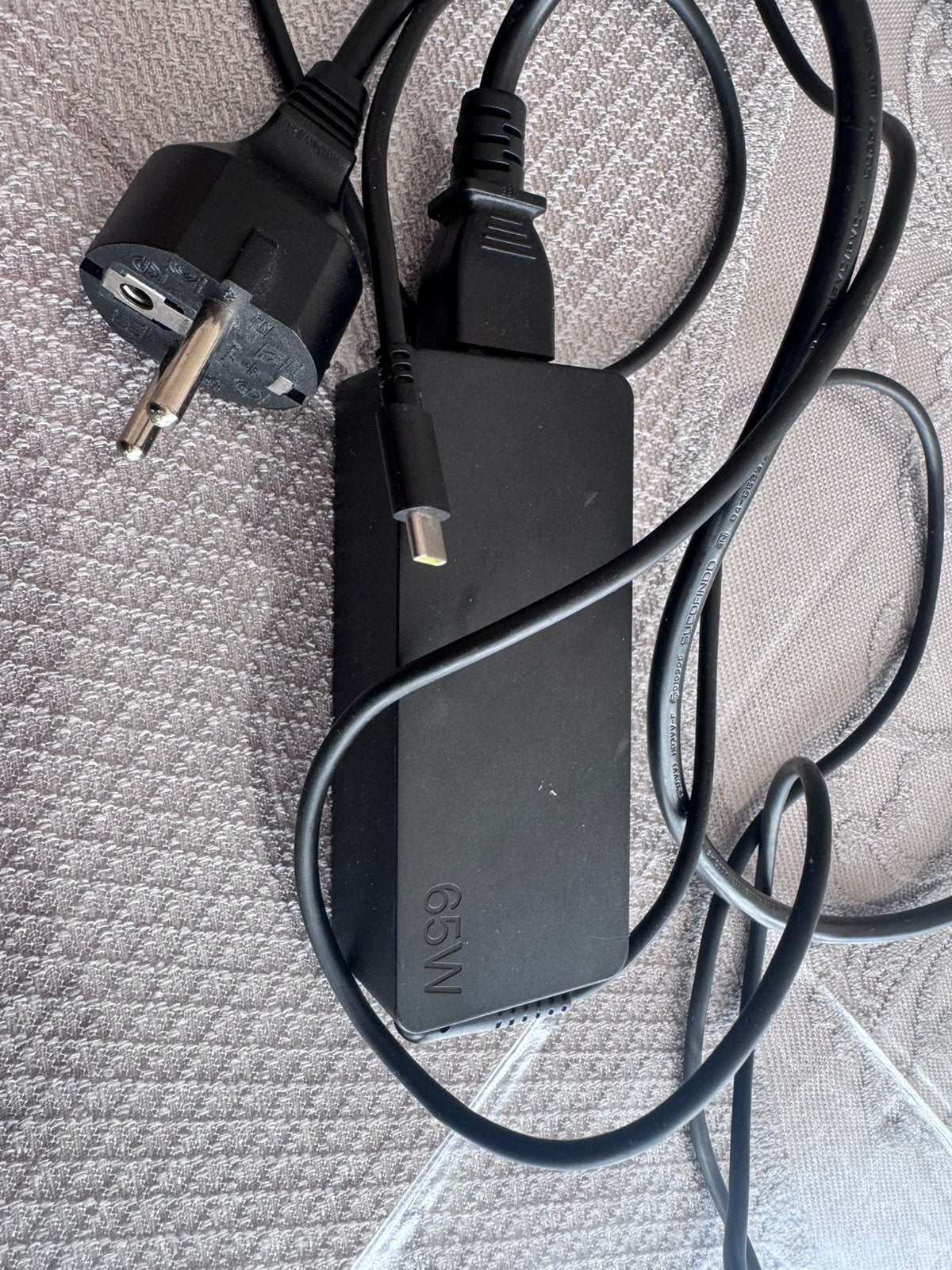 Lenovo 65W USB-C Laptop Oplader – Origineel, Computers en Software, Laptop-opladers, Ophalen, Zo goed als nieuw