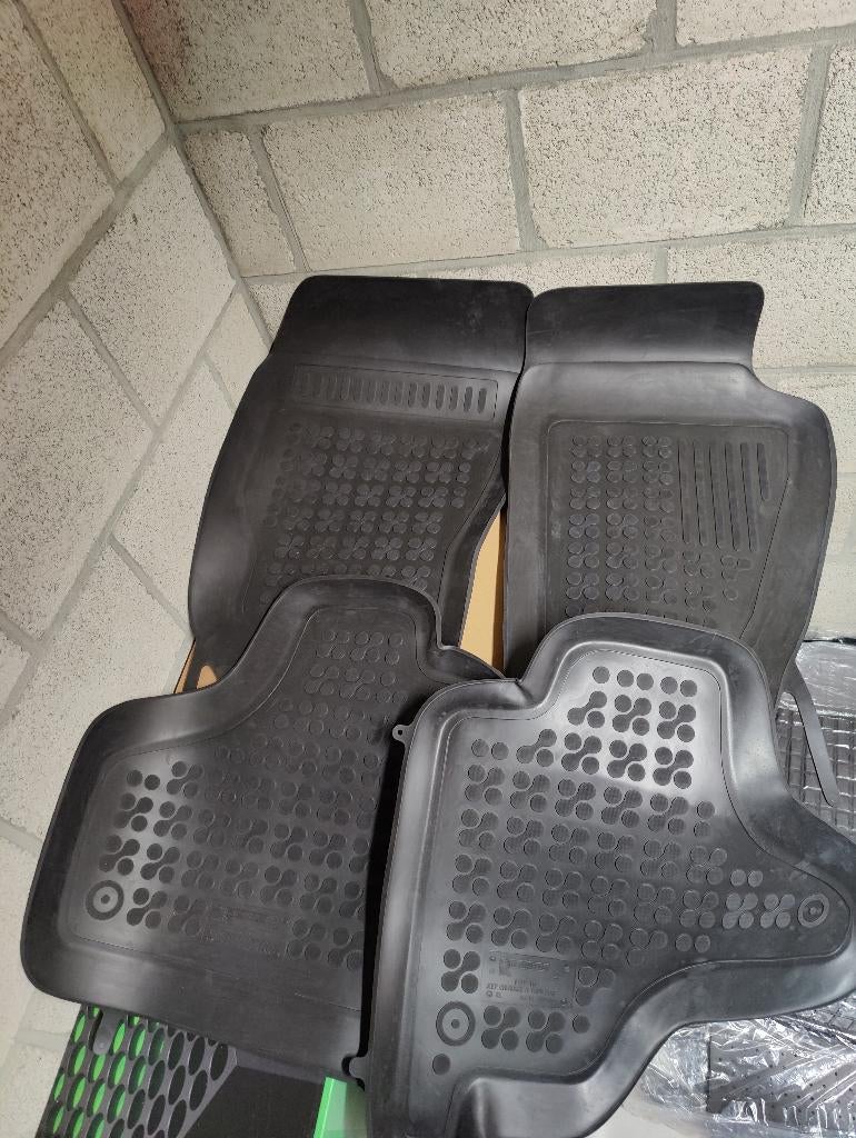 Jeep Cherokee 4 rubberen mattenset, Ophalen of Verzenden, Nieuw